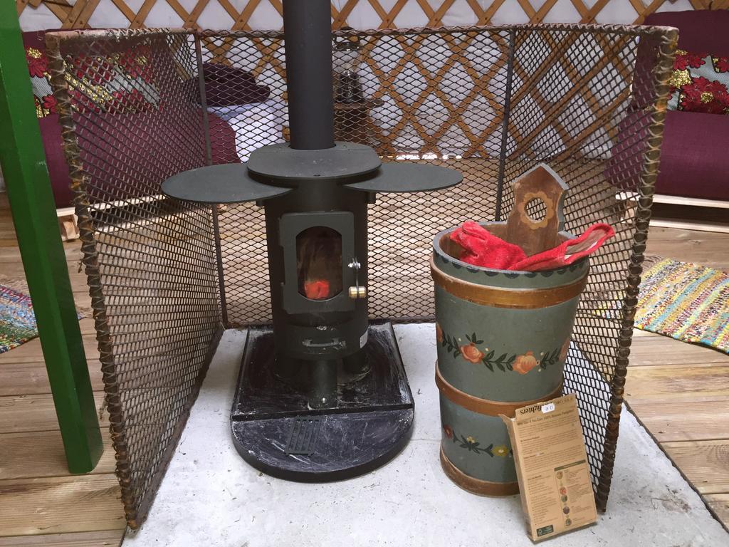 The Yurt Hotel Isle of Gigha Exterior foto